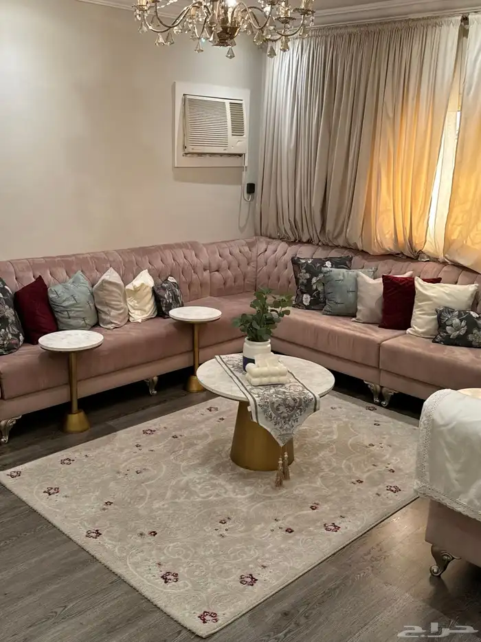 كنب جديد مع ملحقاته 0