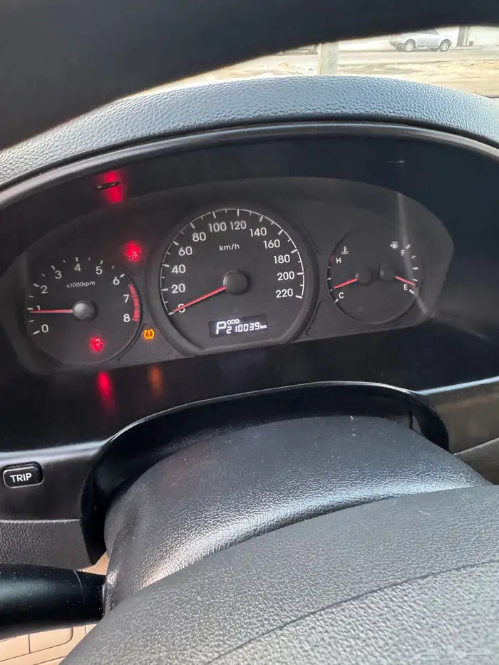 باص هونداي H1 بنزين 2021 16