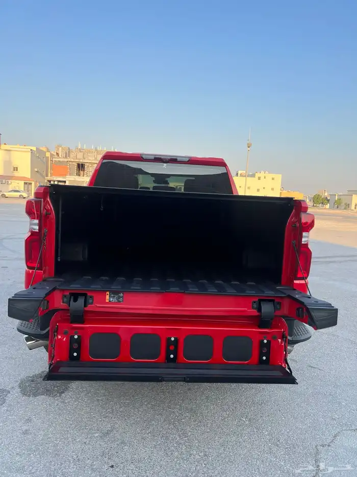 للبيع سلفرادو 2023 ZR2 مكينة 6.2 28