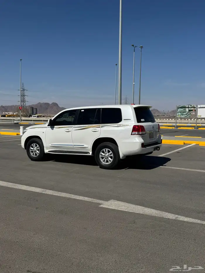 لاندكروزر 2008 منوة المستخدم 8