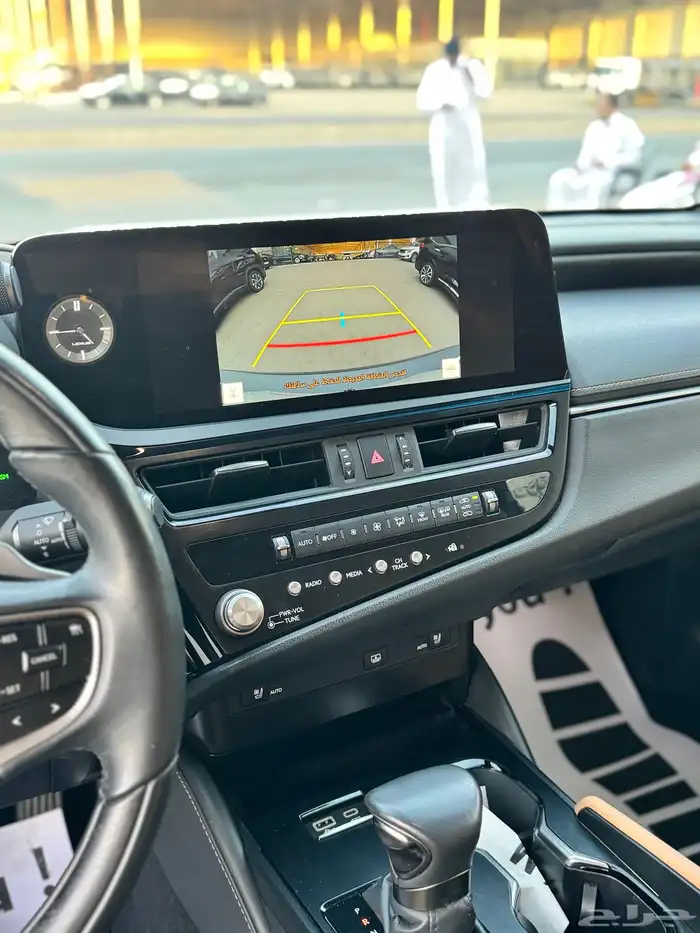 للبيع لكزس DD ES250 - 2023 فل كامل بحالة الوكاله 16