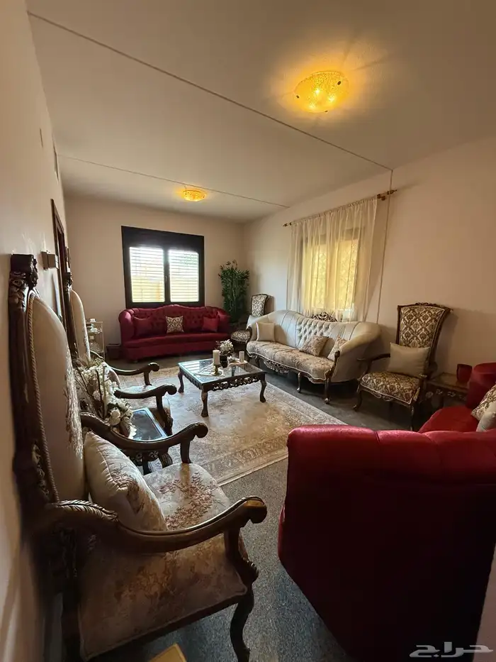 كنب مجلس كلاسيك للبيع 0