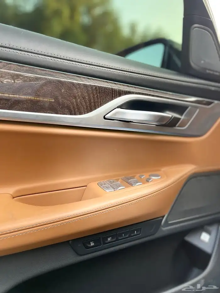 BMW-730li-2021 32