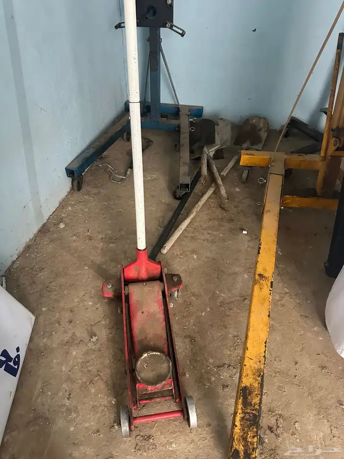 للبيع معدات ورشة سيارات 7