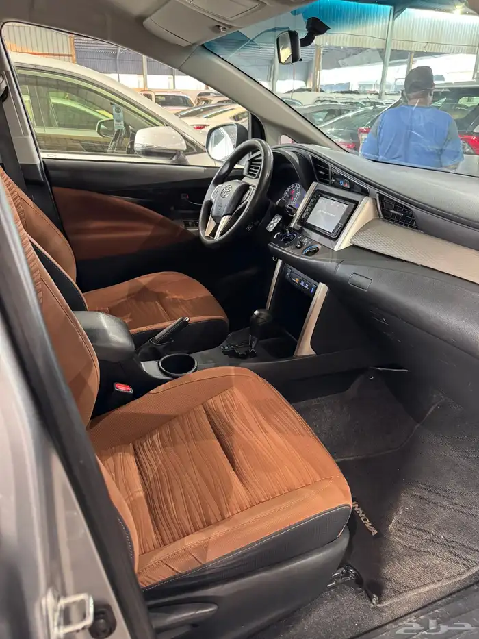 للبيع تويوتا انوفا 2022 5