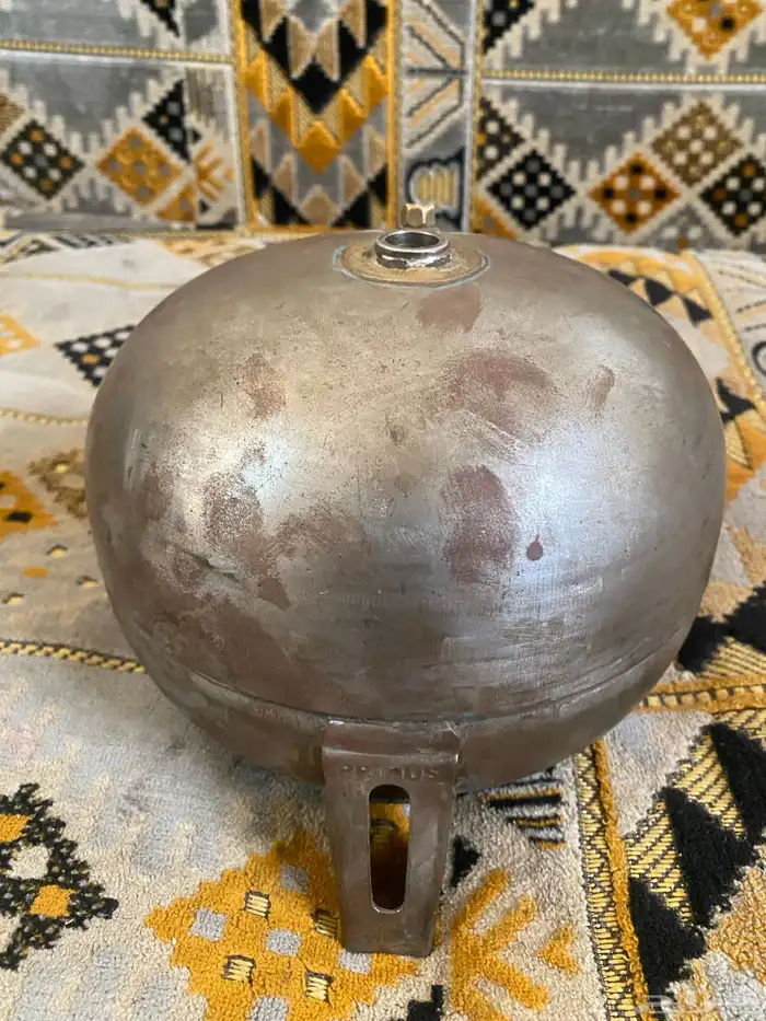 للبيع  دبة بريموس أم ثلاث رجول ثلاثه رطل  يبي له بوية 1