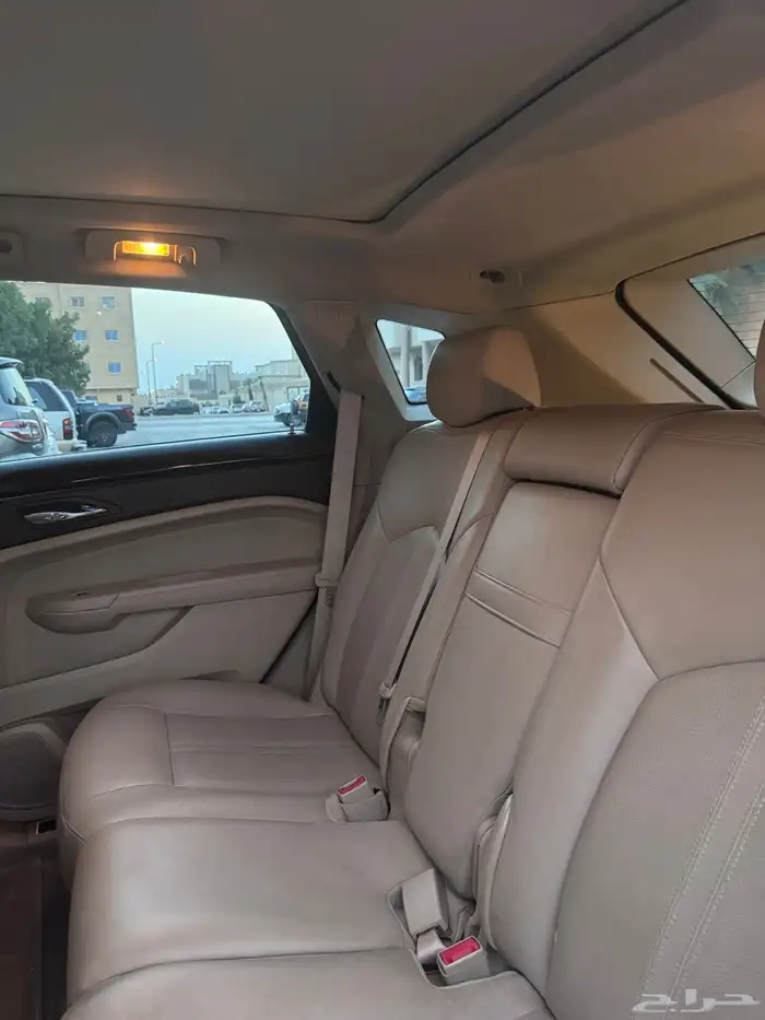 للبيع جيب كاديلاك 2011 SRX 4