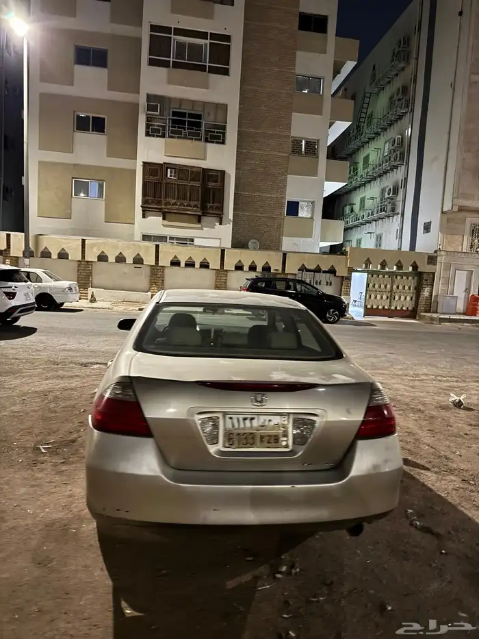 هوندا اكورد 2006 للبيع 4 سلندر نظيفه 2