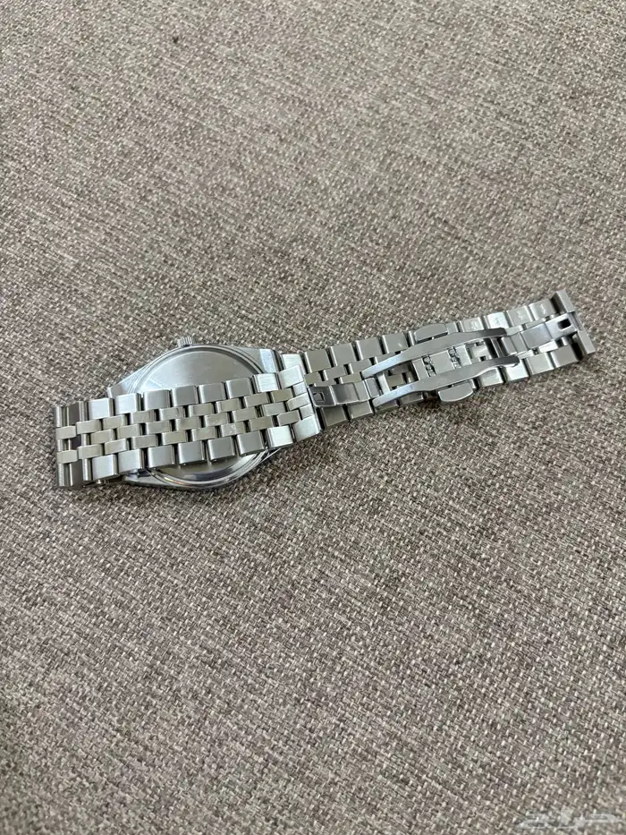 ساعة زيروس 5