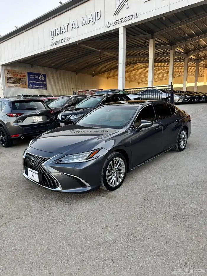 للبيع لكزس DD ES250 - 2023 فل كامل بحالة الوكاله 2