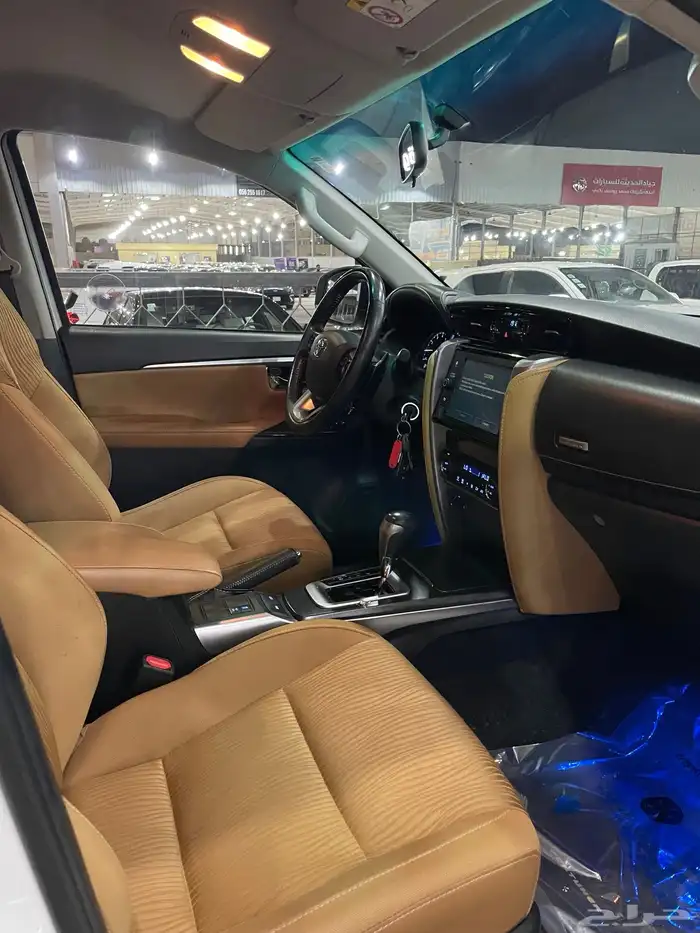 فورتشنر موديل 2023 (6سلندر) 11