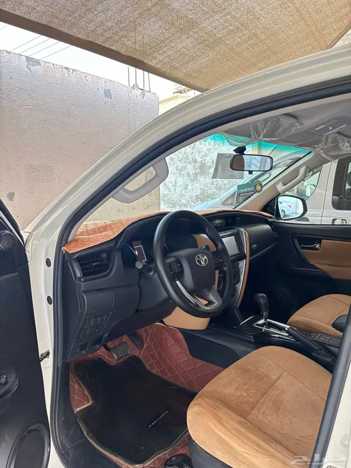 تويوتا فورتشنر مخزن 4