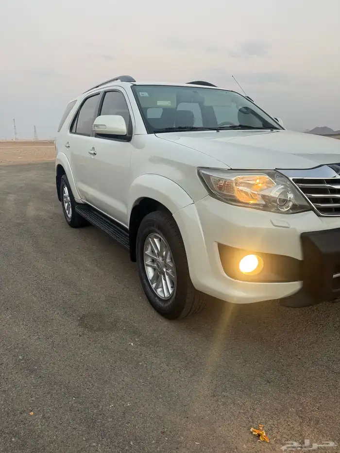 فورتنر سته سلندر 2014 1