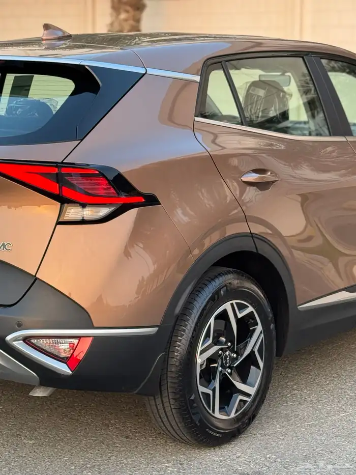 كيا سوبر تاج 2023 جديد 9