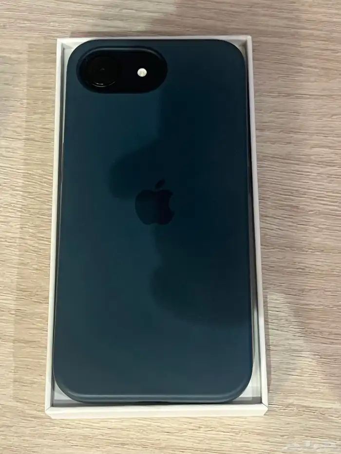 ايفون 16e 256GB أسود 1