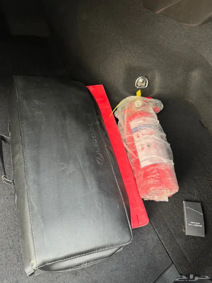 للبيع لكزس 2019 - ES350- سي سي بحالة الوكاله 18