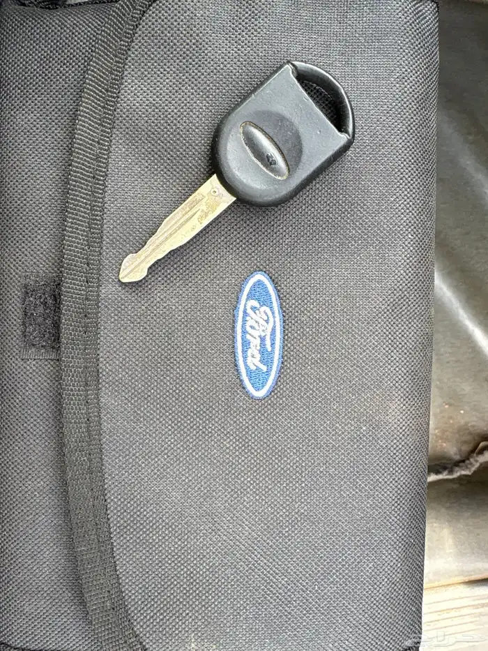 فورد كراون فكتوريا 2003 11