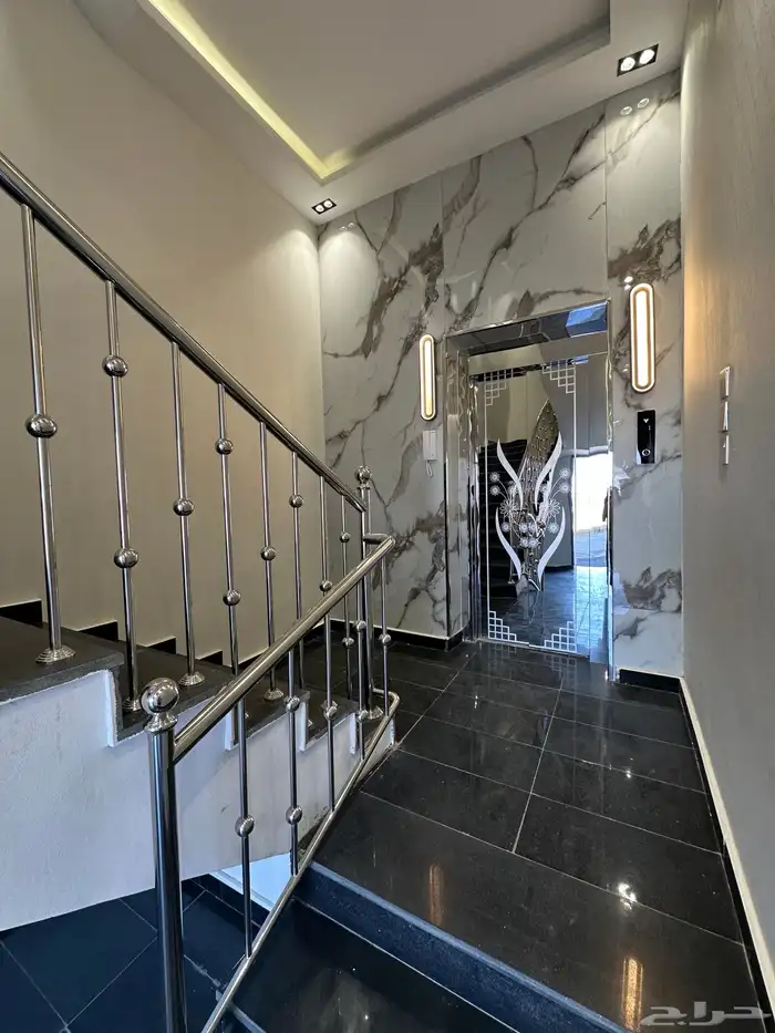 للبيع شقق ارضيه وعلويه تشطيب مودرن بحي المعارض تبدأمن520الف 5