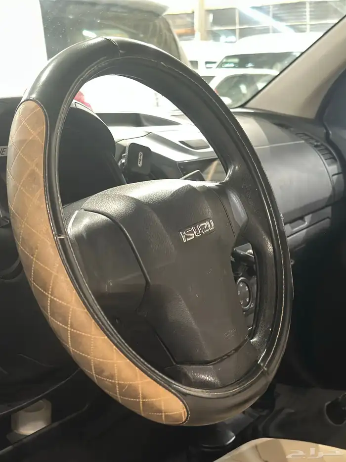 ايسوزو ثلاجه موديل 2025 سعودي قير عادي ديزل شامل الضريبة 11