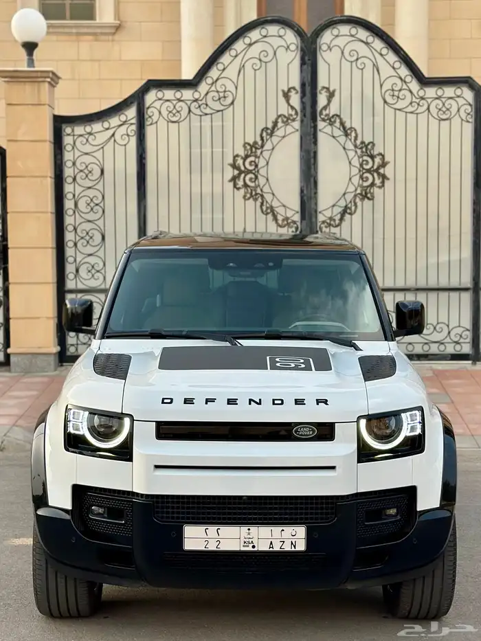 لاند روفر ديفندر 2023 1