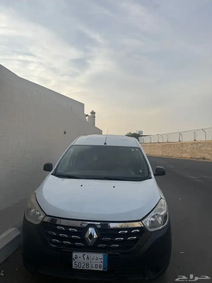 مغسلة سيارات متنقله مجهزه للبيع 0