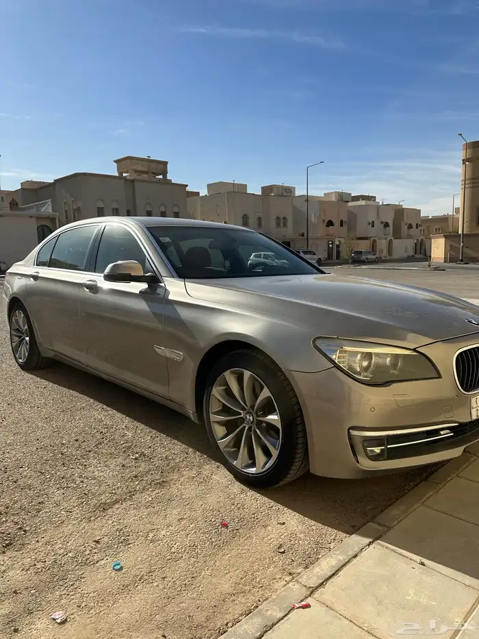 بي ام BMW 2015. 730 اقتصادي 1