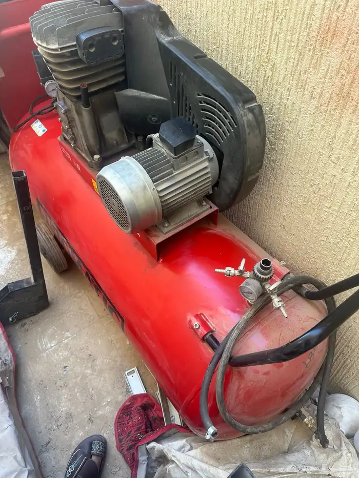 للبيع معدات ورشة سيارات 11