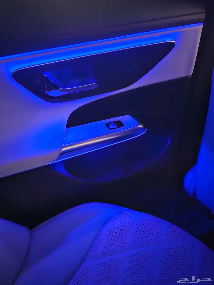 مرسيدس بنز E350 2024 26