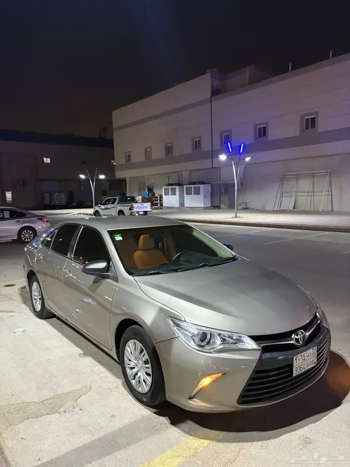 كامري 2017 عوديه ممشى قليل نظيفه 7