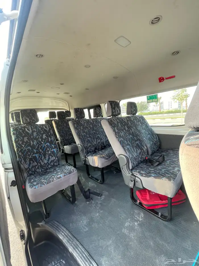 باص تويوتا 2024 ماشي 60 بنزين 7