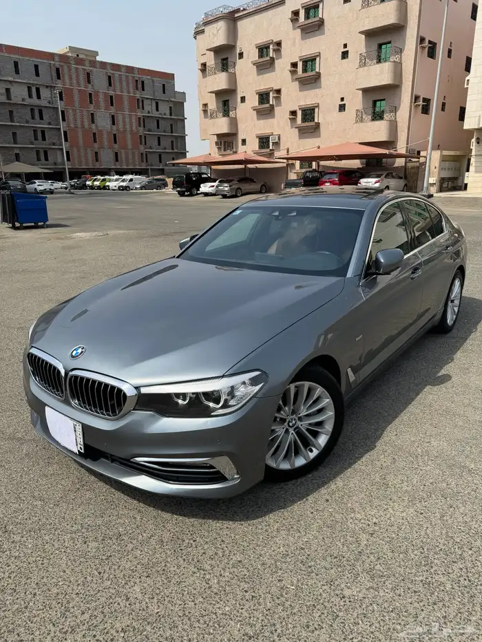 بي ام 530 فل 2017 ماشي 126 الف كيلو قمه في النظافه 8