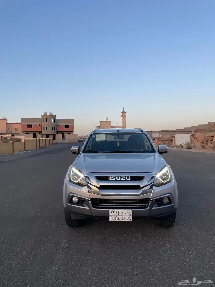 للبيع ايسوزو 2018 MUX دبل قير اتوماتيك 1