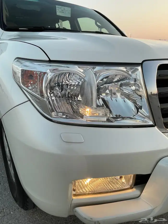 جيب لاندكروزر 7