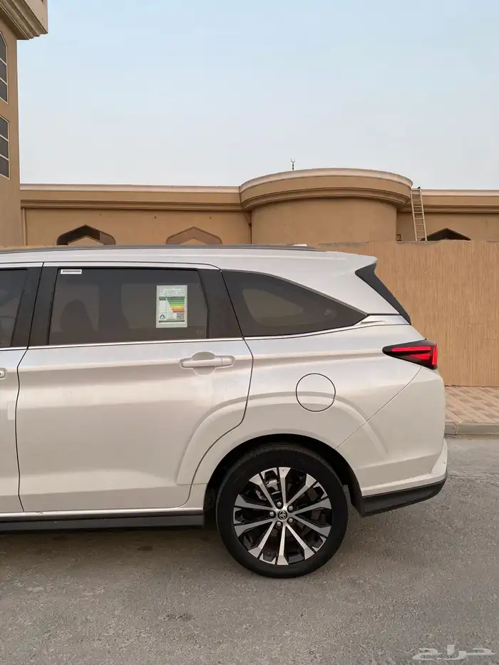 فيلوز تويوتا ممشى قليل ( الاحساء ) 2