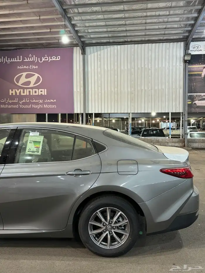 كامري 2025 E ستاندر تيتانيوم 4