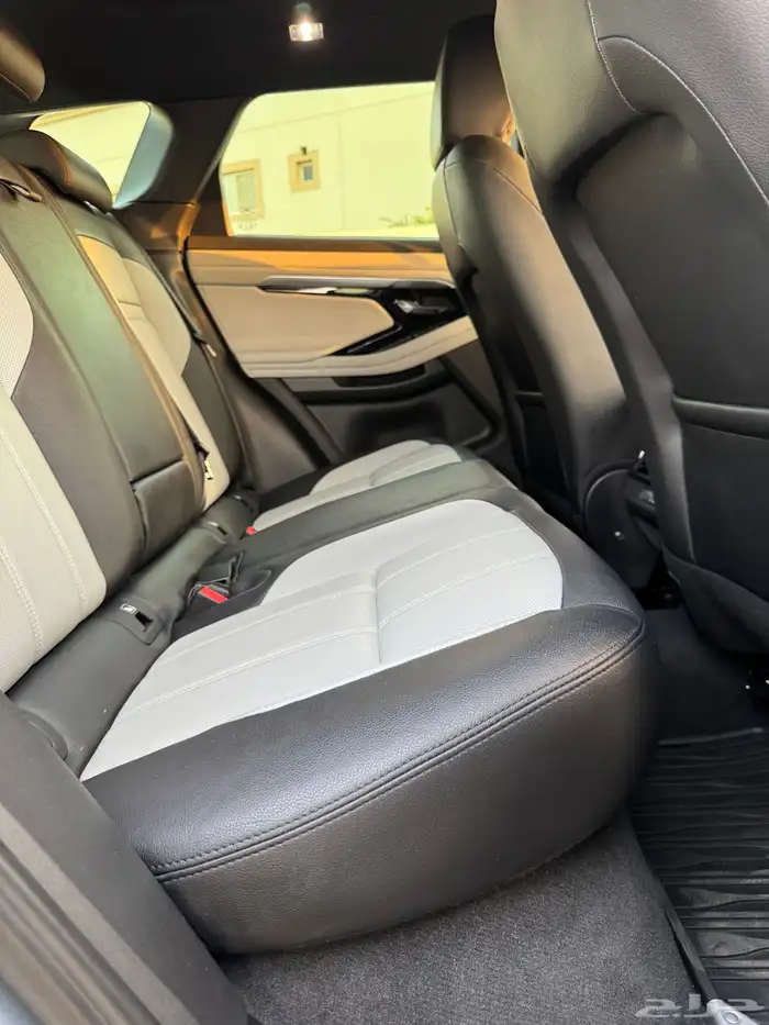 لاندروفر ايفوك 2022 وراد الناغي 15