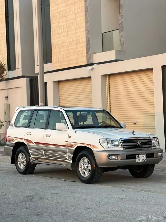 تويوتا لاندكروزر فل كامل قير عايدي اساس 17