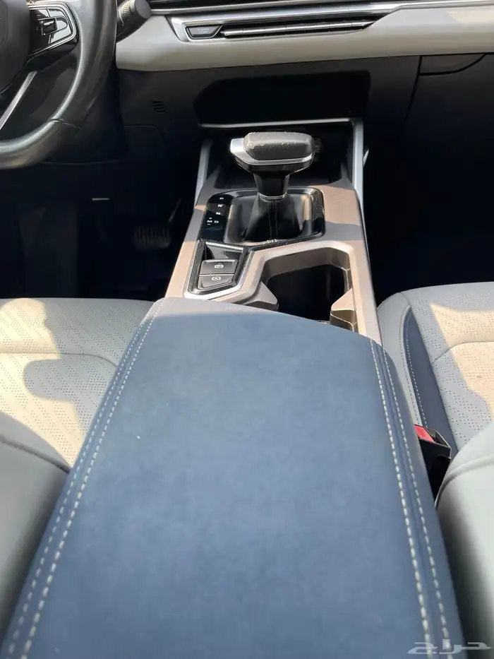 جيلي امجراند 7 موديل 2023 فل كامل 32