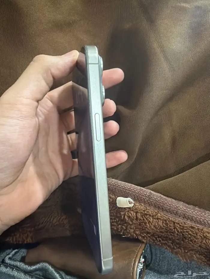 ايفون 15 برو ماكس نظيف الخرج 2