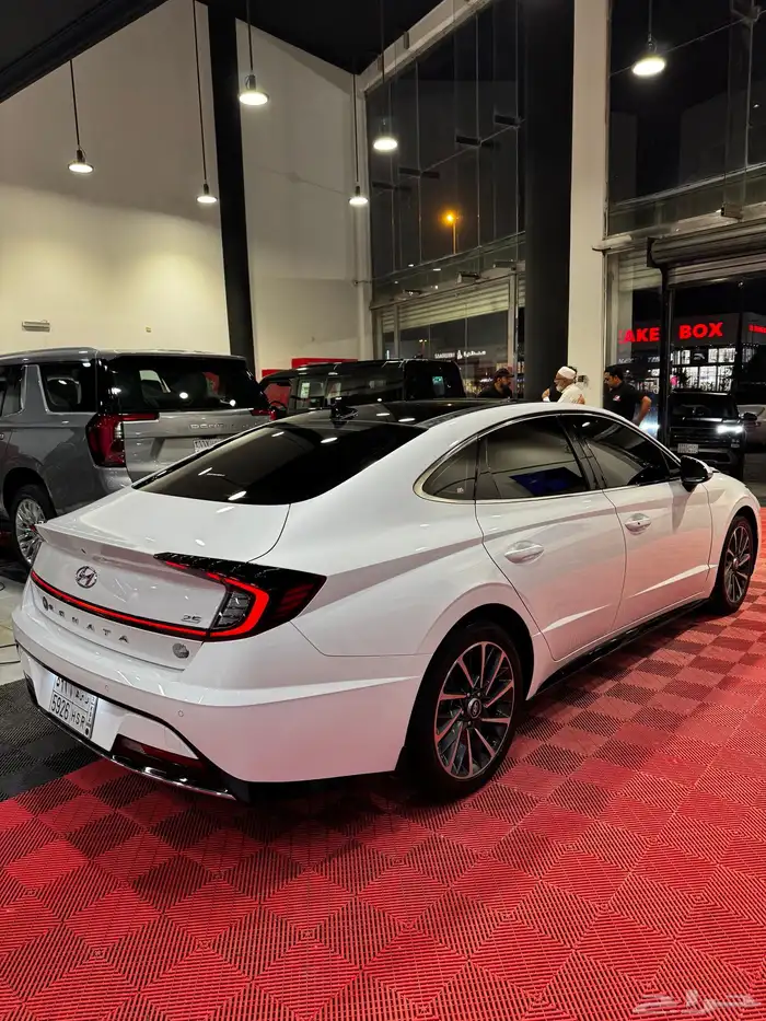 هيونداي سوناتا 2020 فئة ميد (Mid Option)   نظيفة جد ا 5