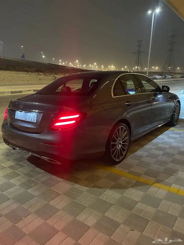 Mercedes-Benz E350 4MATIC موديل 2020 2