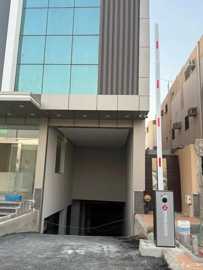 بوابات مواقف سيارات بوابه المواقف حاجز مواقف زراع المواقف 0