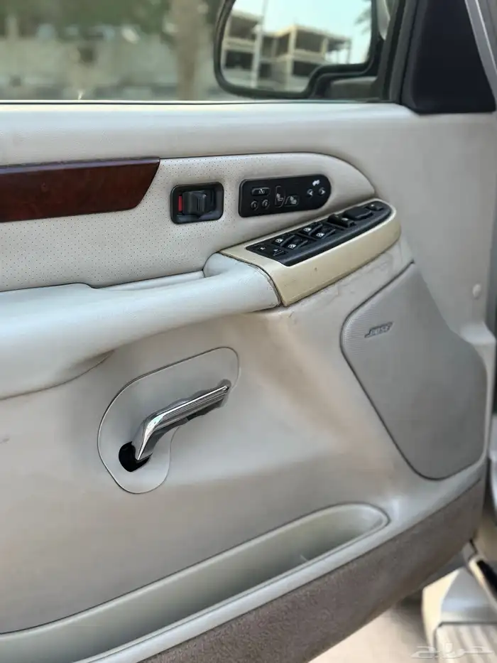 كاديلاك اسكاليد 2005 قمه النضافه 18