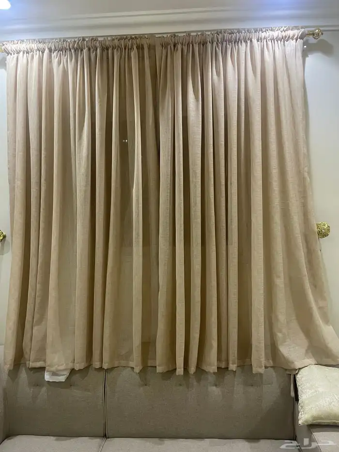 كنب ارضي   طاولات   ستارة 5