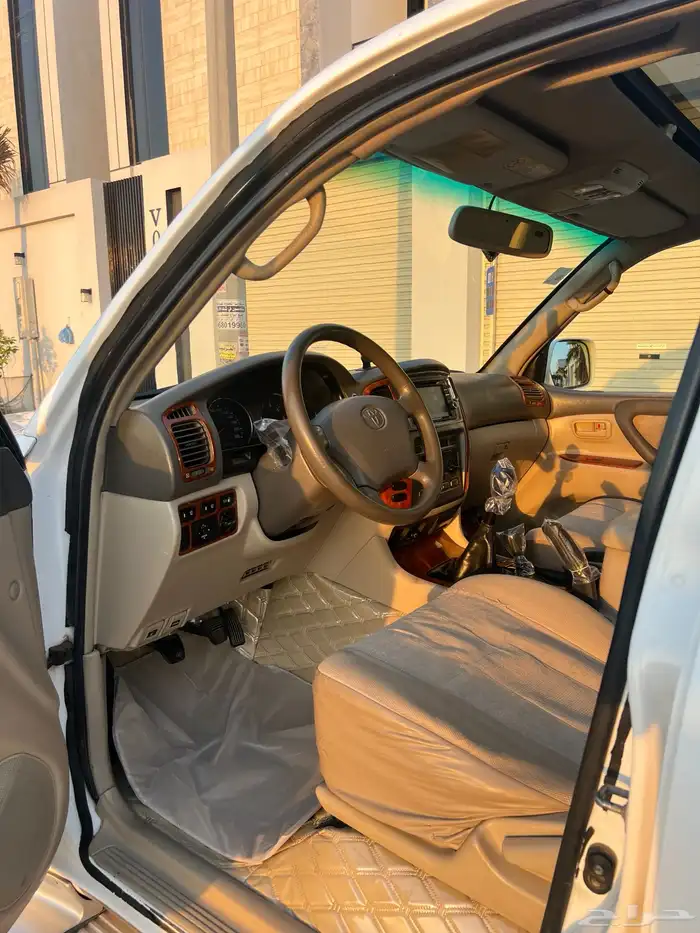 تويوتا لاندكروزر فل كامل قير عايدي اساس 22