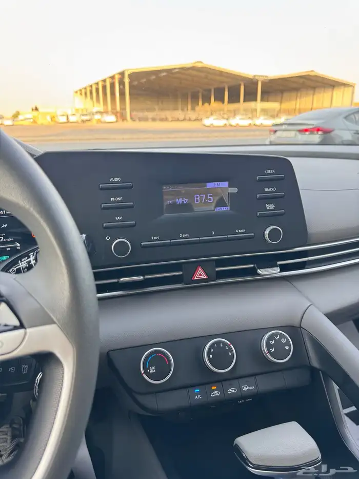 للبيع هيونداي النترا 2023-ستاندر - مكينه 1600-ممشى قليل جدا 12