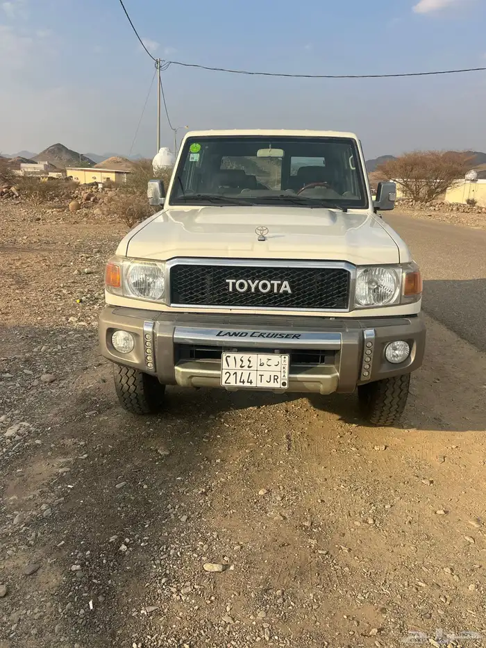 جيب ربع 16 على الشرط نظيف 3