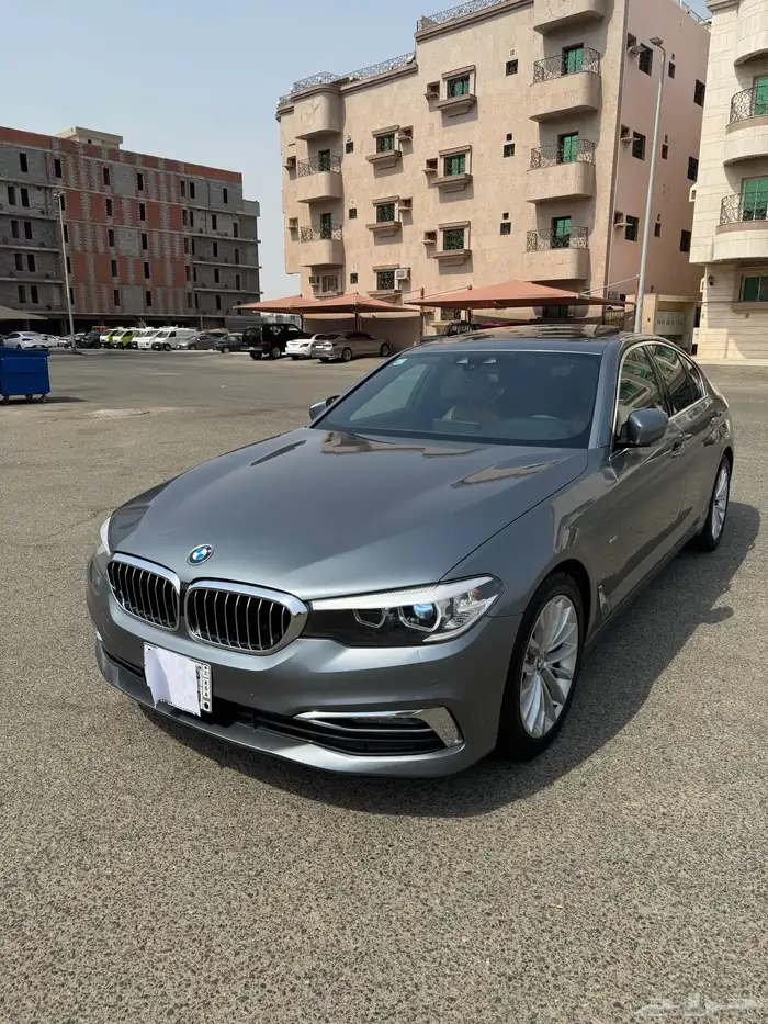 بي ام 530 فل 2017 ماشي 126 الف كيلو قمه في النظافه 43