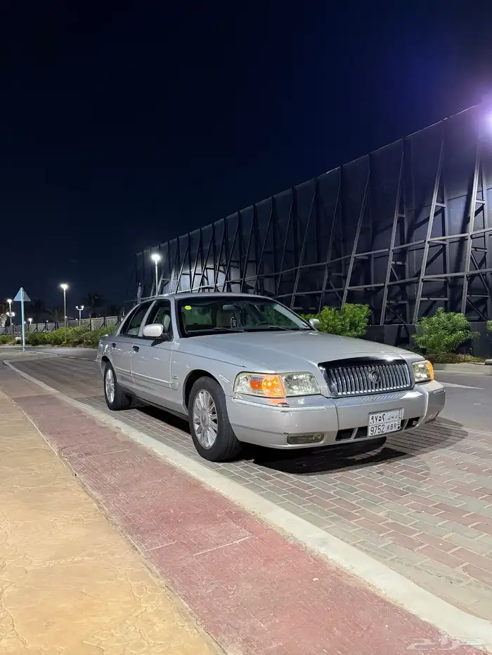 فورد جراند ماركيز 2011 1