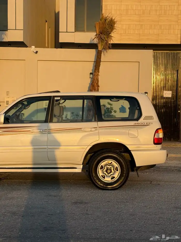 لاندكروزر جي اكس ار 2007 فل قير عادي 12